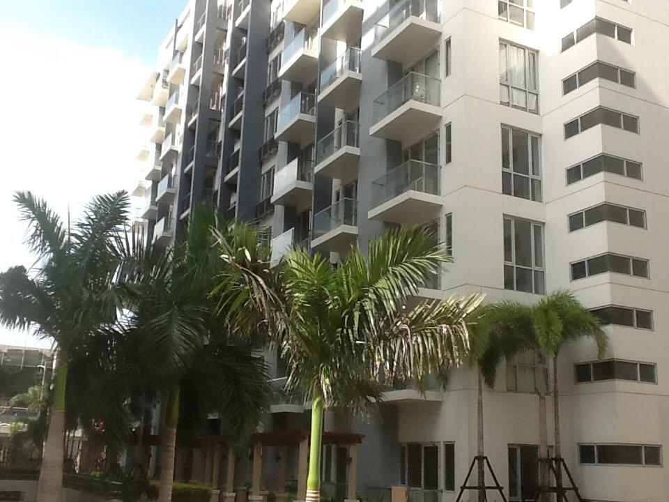 Palm Tree Genlex Condo Manila Exterior photo